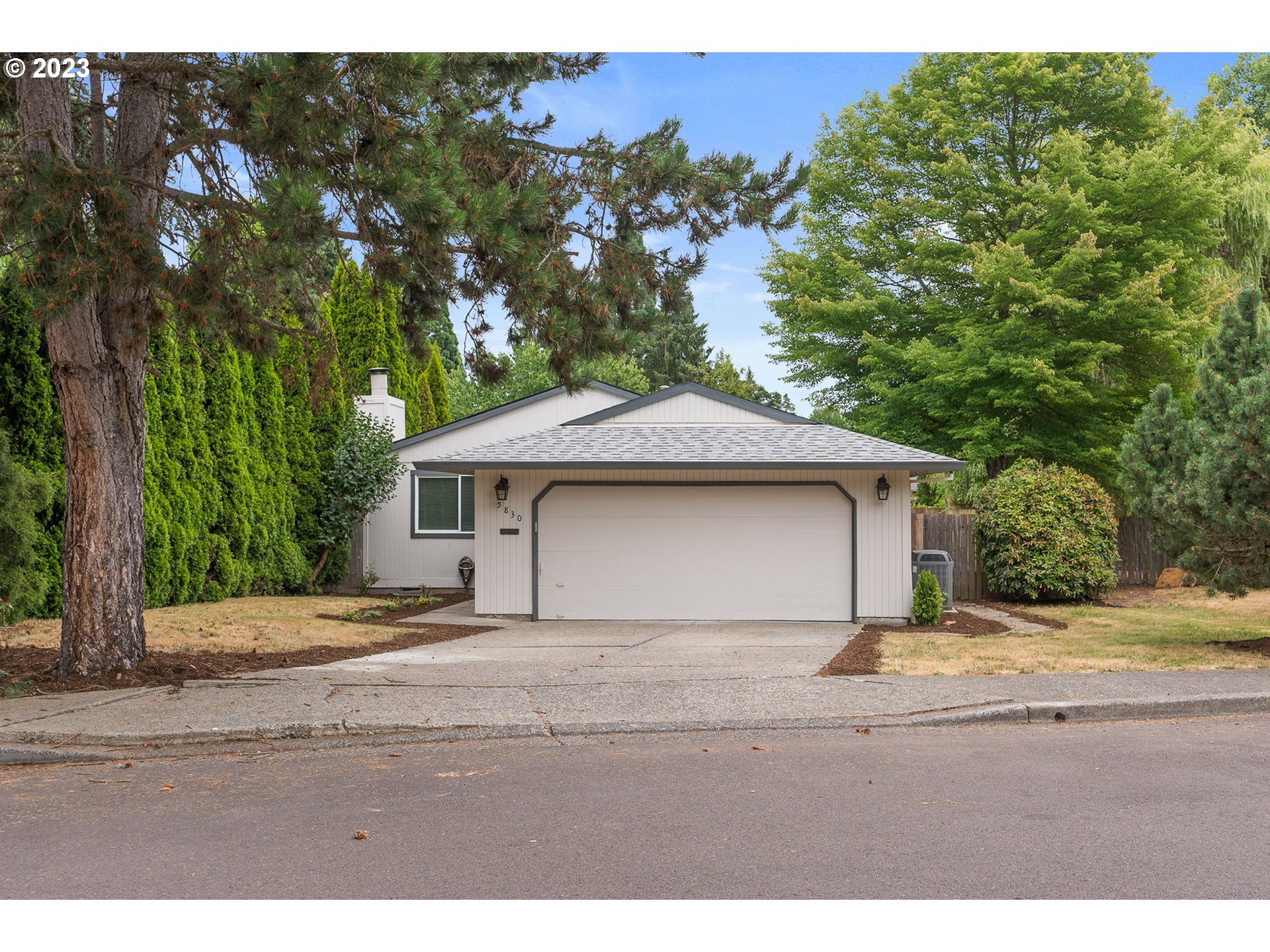 5830 Southwest 177th Avenue Beaverton, OR 97007 - Photo 2 of 41 a house with a outdoor space