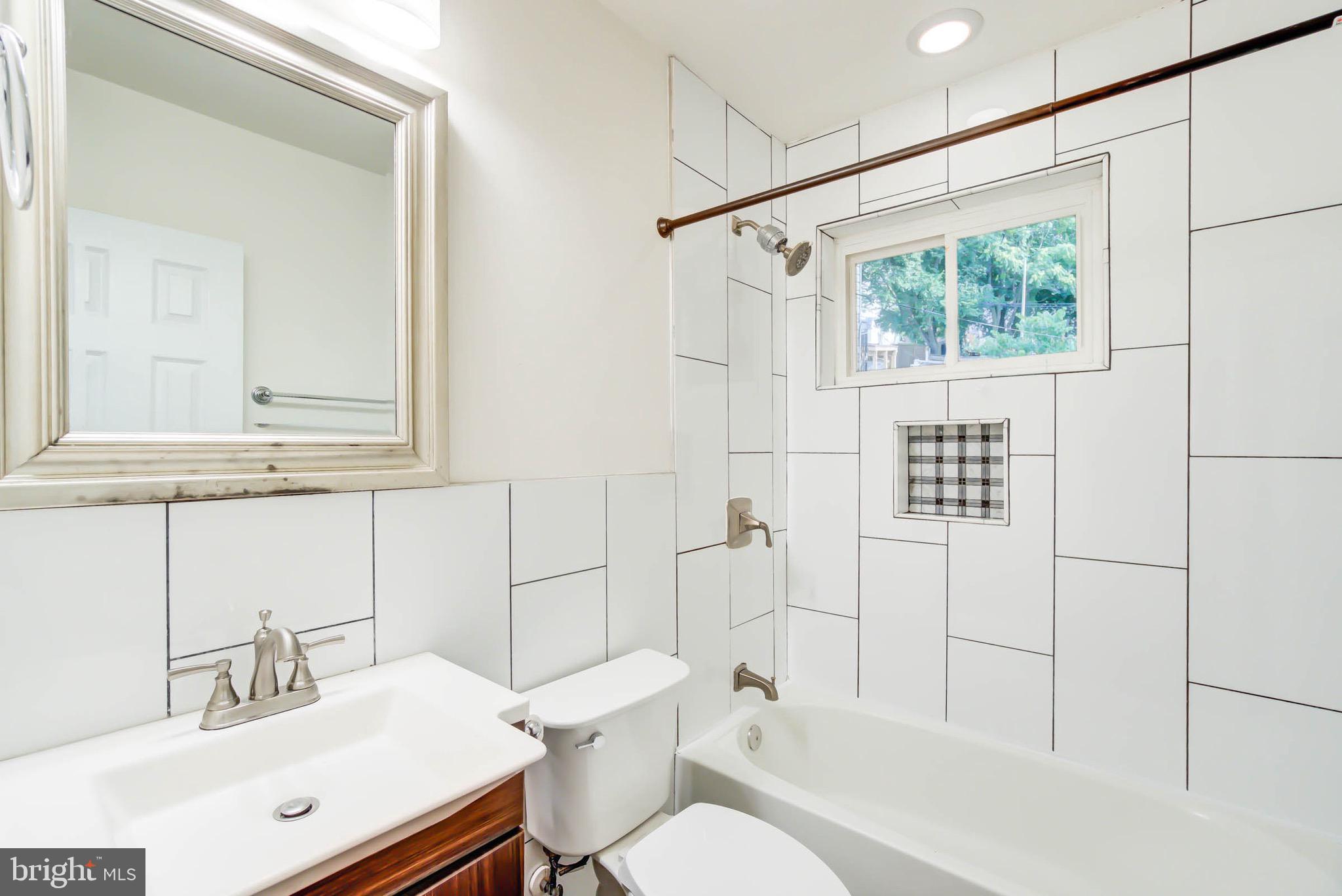 1323 49th Street Northeast Washington, DC 20019 - Photo 7 of 11