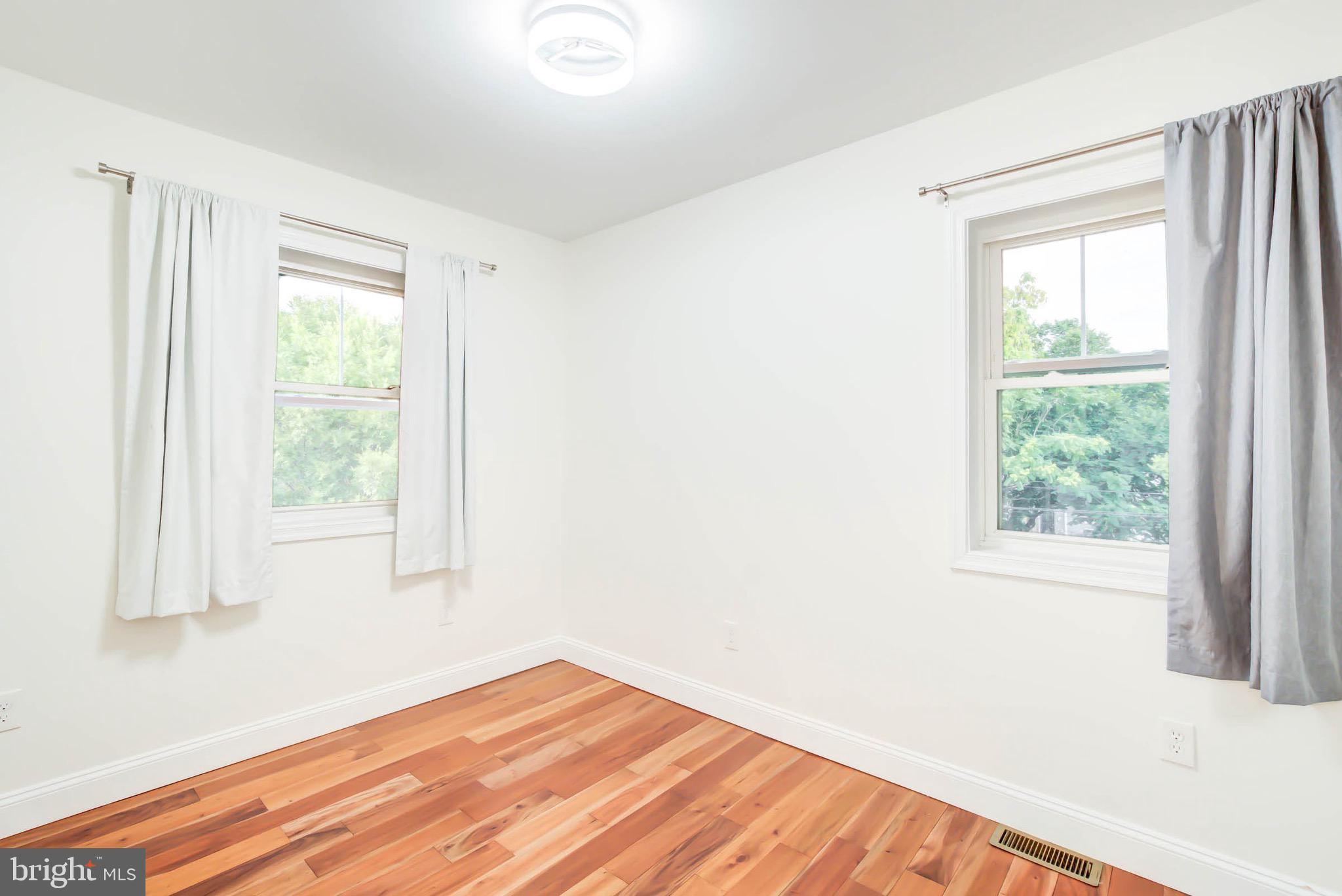 1323 49th Street Northeast Washington, DC 20019 - Photo 8 of 11