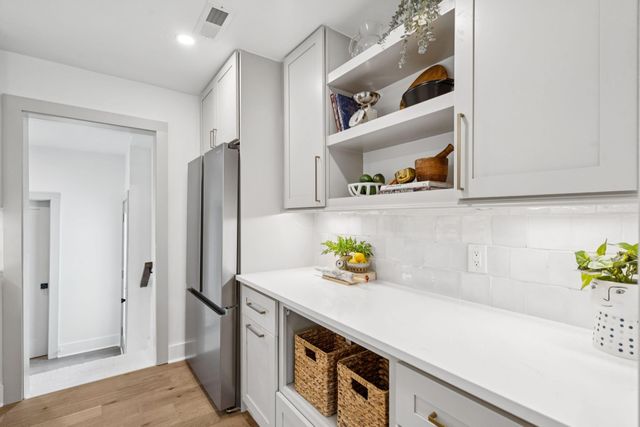 $721,500 | 816 Bermuda Street, Charleston, SC 29412