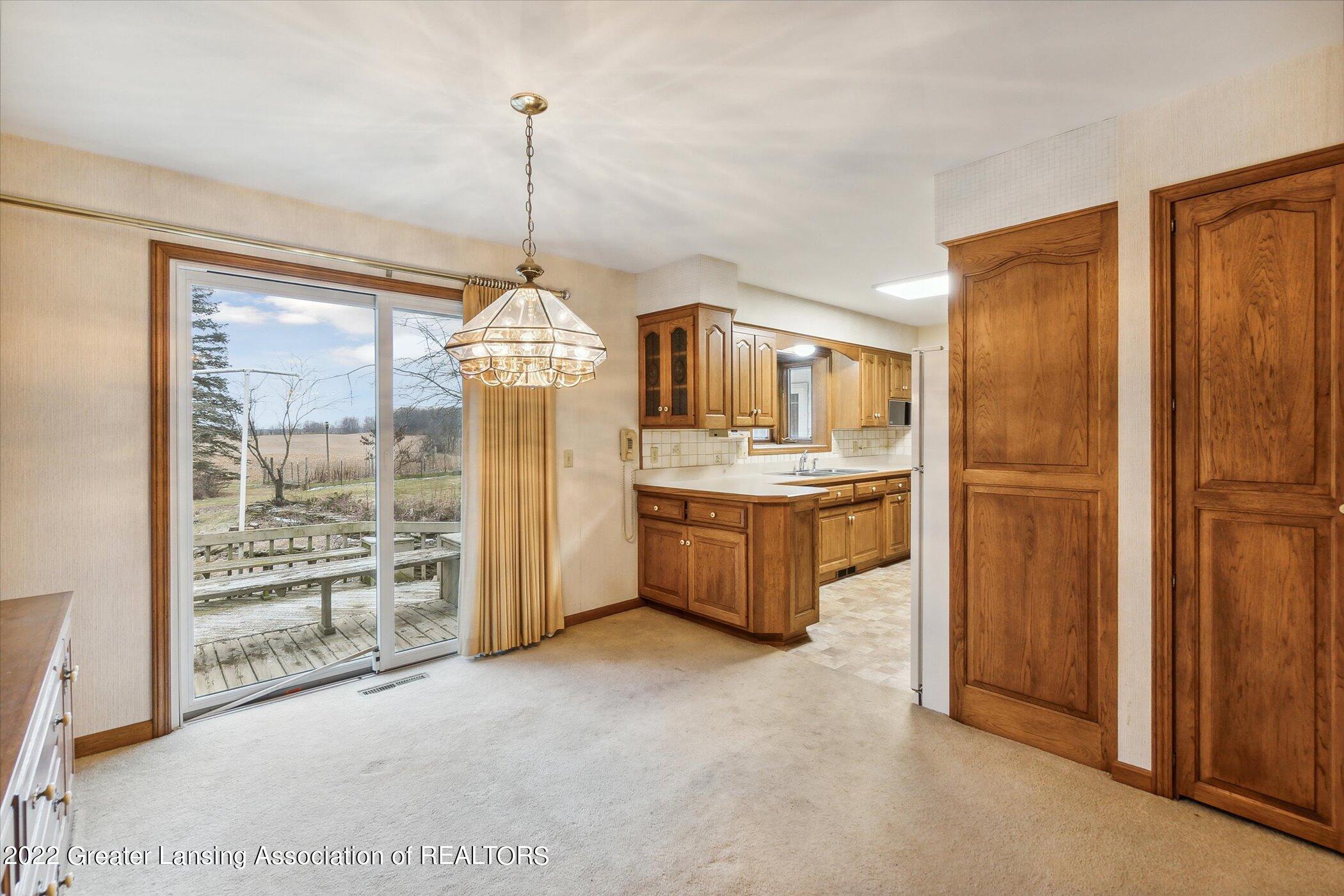 2729 West Clark Road Lansing, MI 48906 - Photo 9 of 43 13-2729-W-Clark-Rd-Lansing-MI-48906-Wind