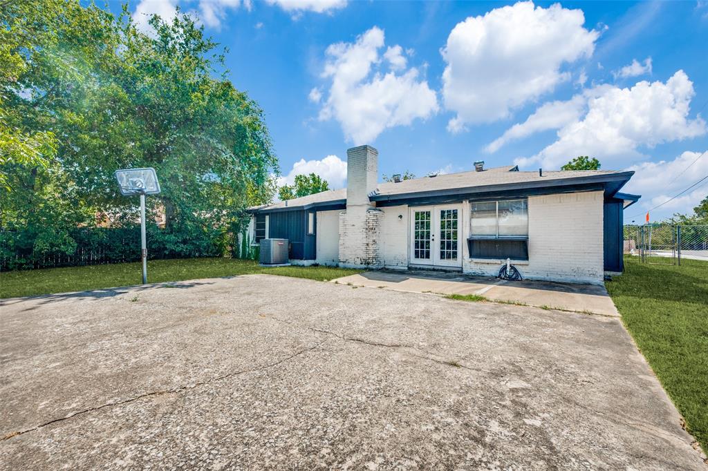 7501 Bermejo Road Fort Worth, TX 76112 - Photo 13 of 14 Gallery Image 13