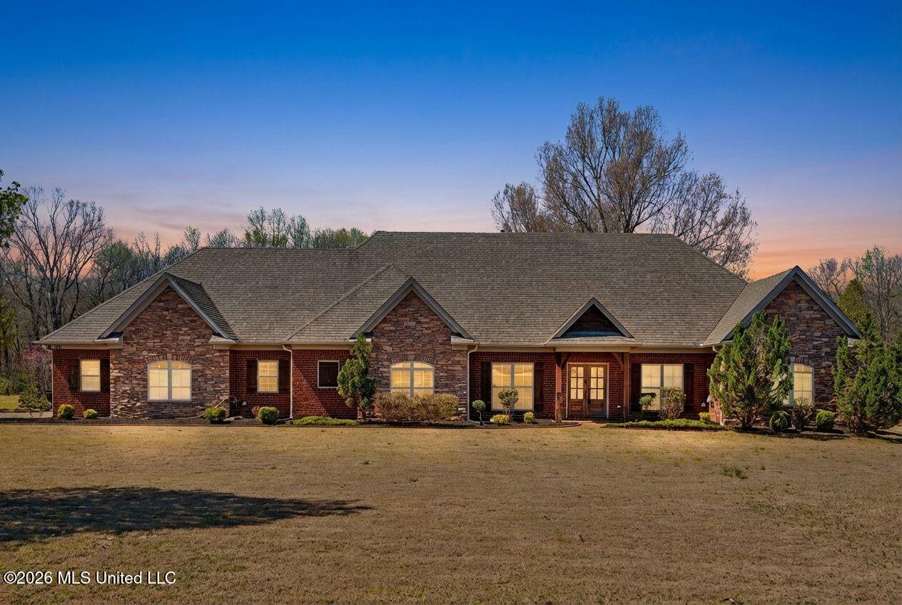 172 Myra Road Byhalia, MS 38611 - Photo 2 of 33 2-web-or-mls-172 Myra Rd-1 Twilight