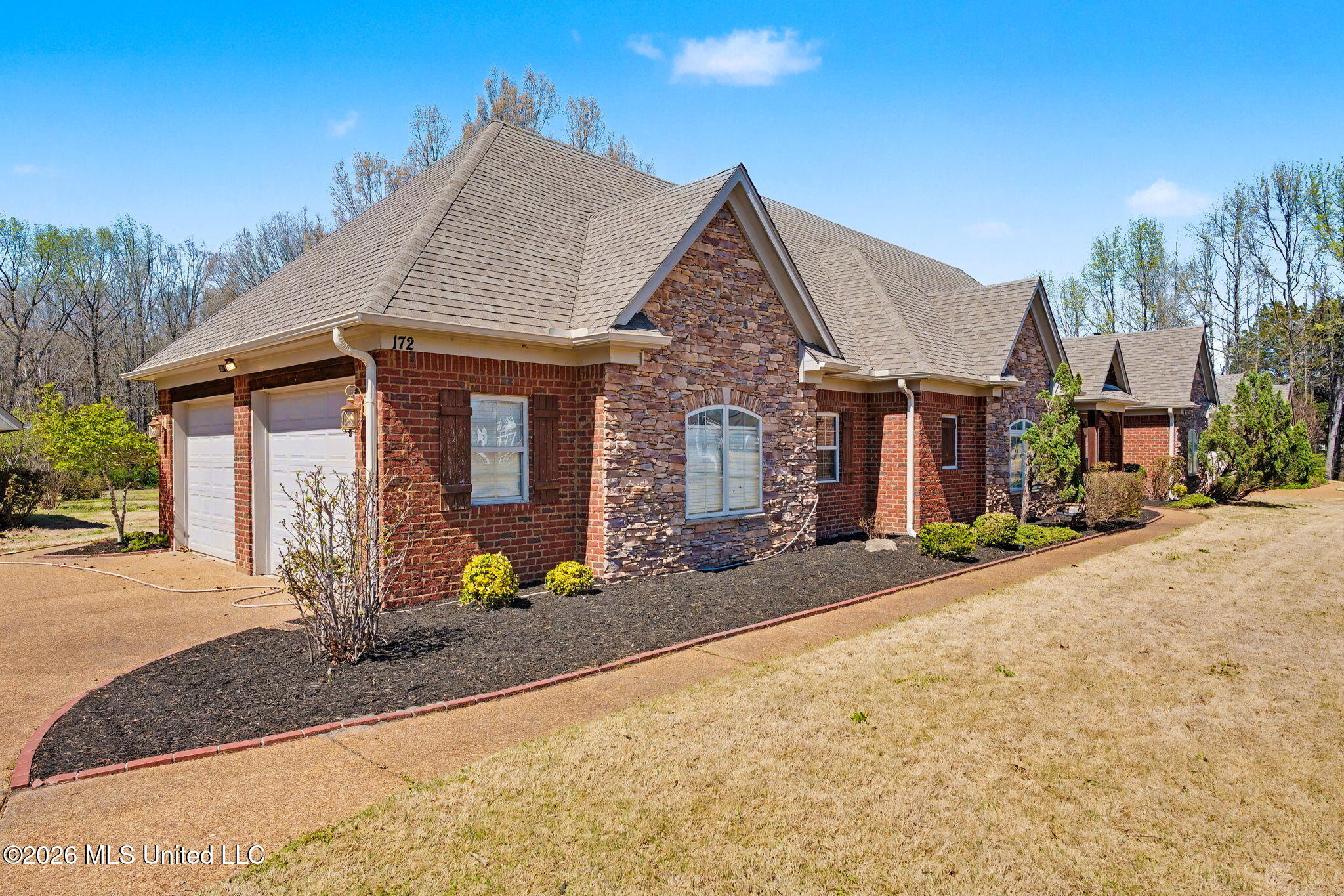 172 Myra Road Byhalia, MS 38611 - Photo 3 of 33 3-web-or-mls-172 Myra Rd-2