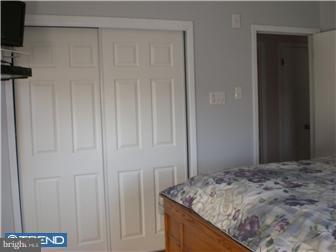 1 Spruce Road Burlington, NJ 08016 - Photo 4 of 12 Bedroom - Main