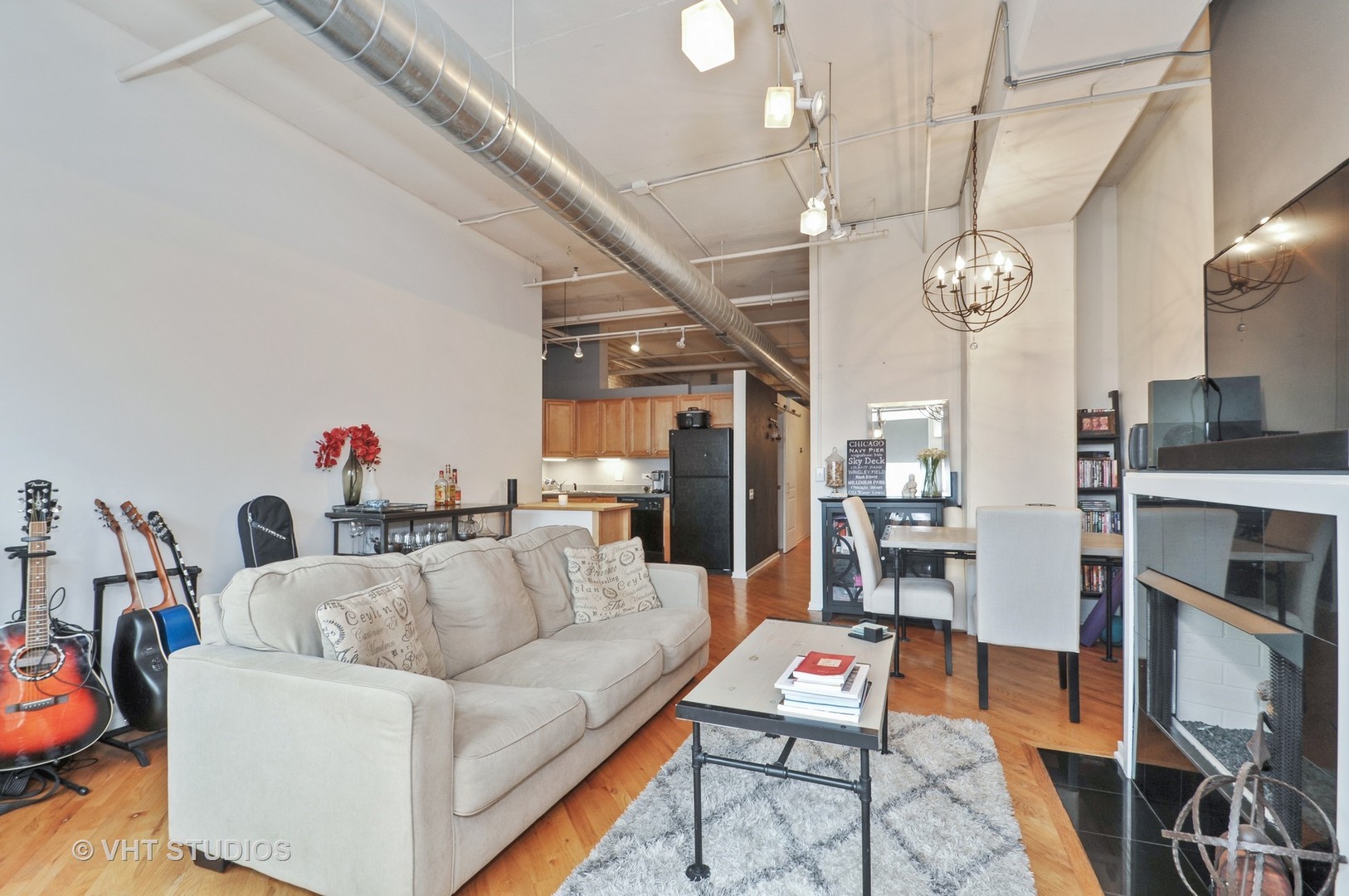 500 South Clinton Street, Unit 720 Chicago, IL 60607 - Photo 3 of 12