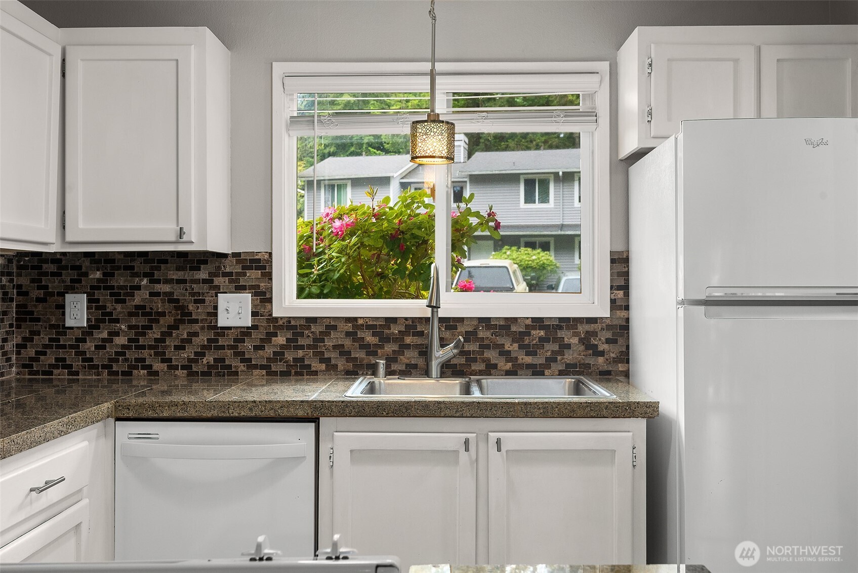 1526 192nd Street Southeast, Unit O4 Bothell, WA 98012 - Photo 4 of 32