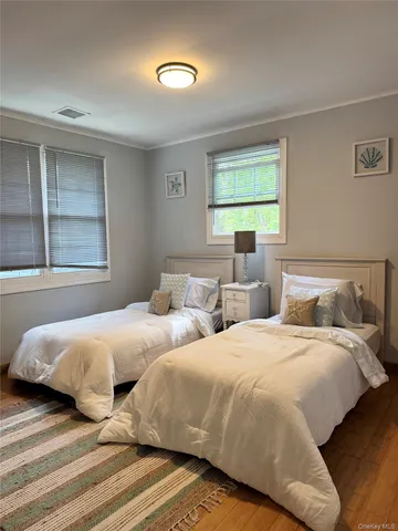 $820,000 | 10 Chevy Chase Road, Hampton Bays, NY 11946