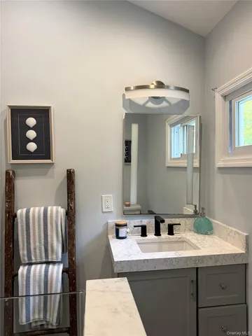 $820,000 | 10 Chevy Chase Road, Hampton Bays, NY 11946