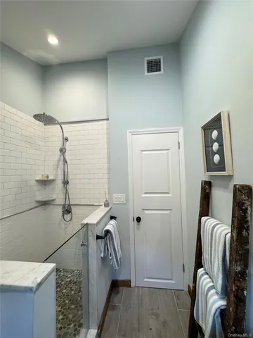 $820,000 | 10 Chevy Chase Road, Hampton Bays, NY 11946