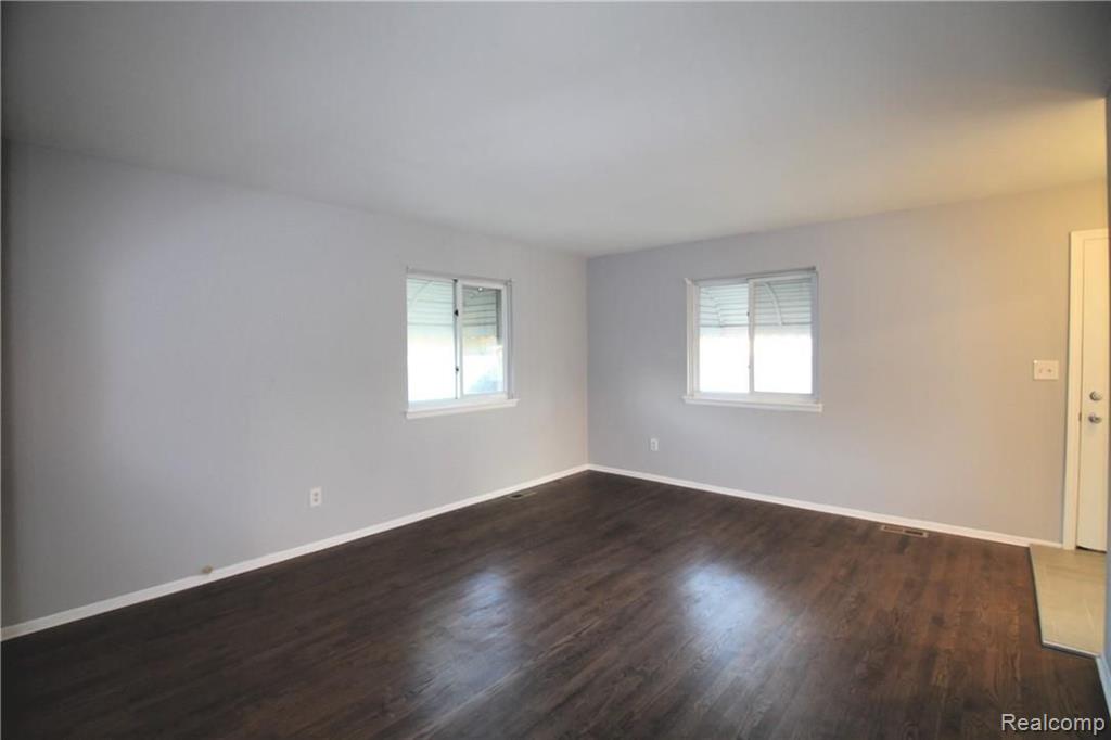 8401 18 18 Mile Road, Unit 159 Sterling Heights, MI 48313 - Photo 17 of 24