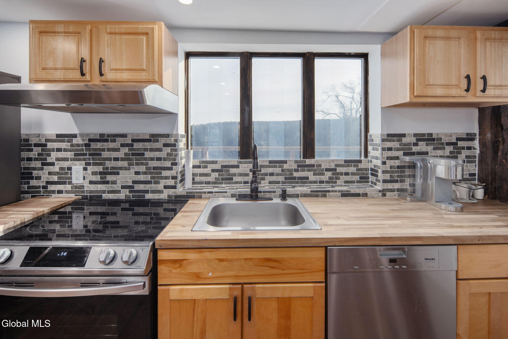 320 Merchant Road Jefferson, NY 12093 - Photo 9 of 60 13-320MerchantRd_13