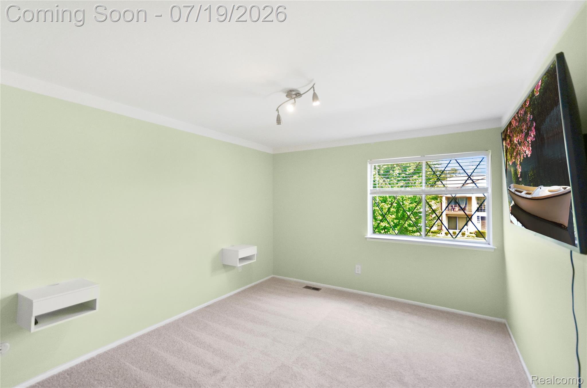 29257 Hayes Road, Unit 7 Warren, MI 48088 - Photo 15 of 22 12 Bedroom.jpg