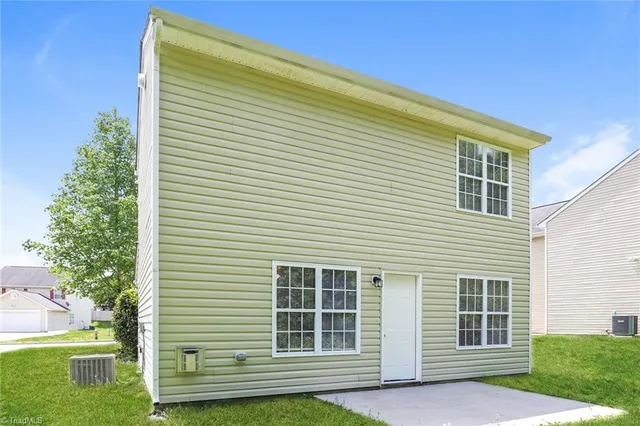 $1,885 | 1032 Quinlan Drive, Greensboro, NC 27406