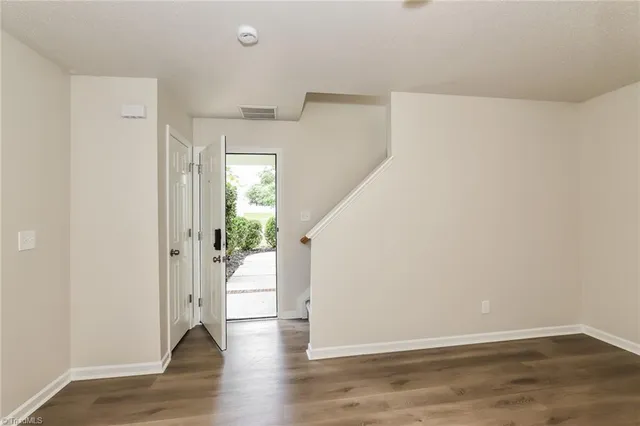 $1,885 | 1032 Quinlan Drive, Greensboro, NC 27406