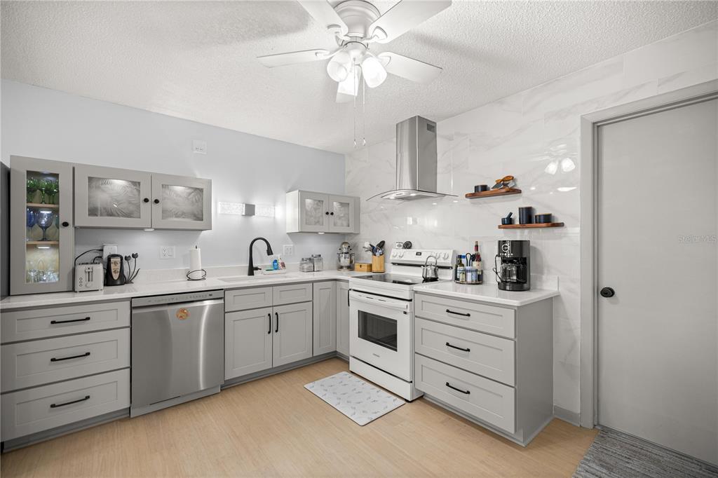8868 Southwest 97th Lane Road, Unit G Ocala, FL 34481 - Photo 8 of 30