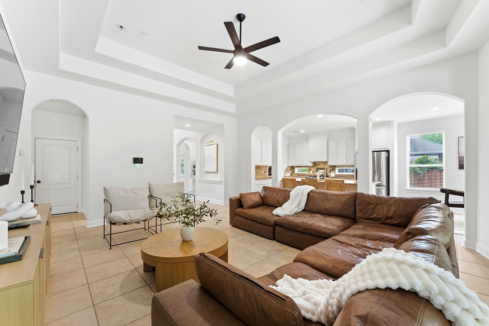 94 Buck Trail Place Spring, TX 77389 - Photo 7 of 30 Living Room