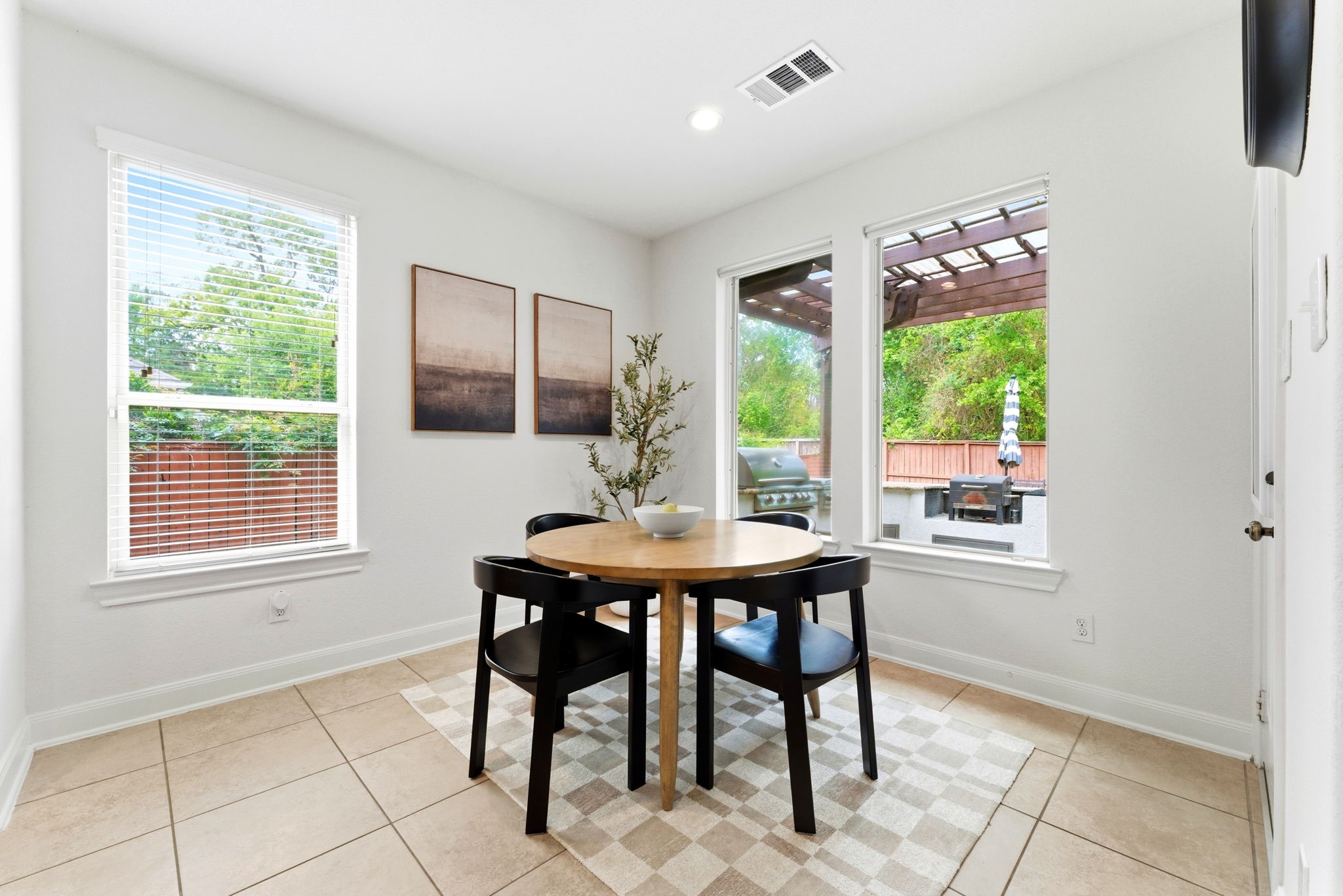 94 Buck Trail Place Spring, TX 77389 - Photo 8 of 30 Breakfast Area