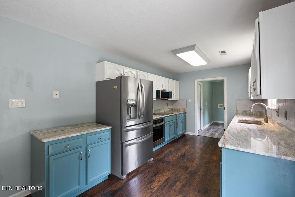 8301 Encounter Trail Powell, TN 37849 - Photo 14 of 40 Kitchen