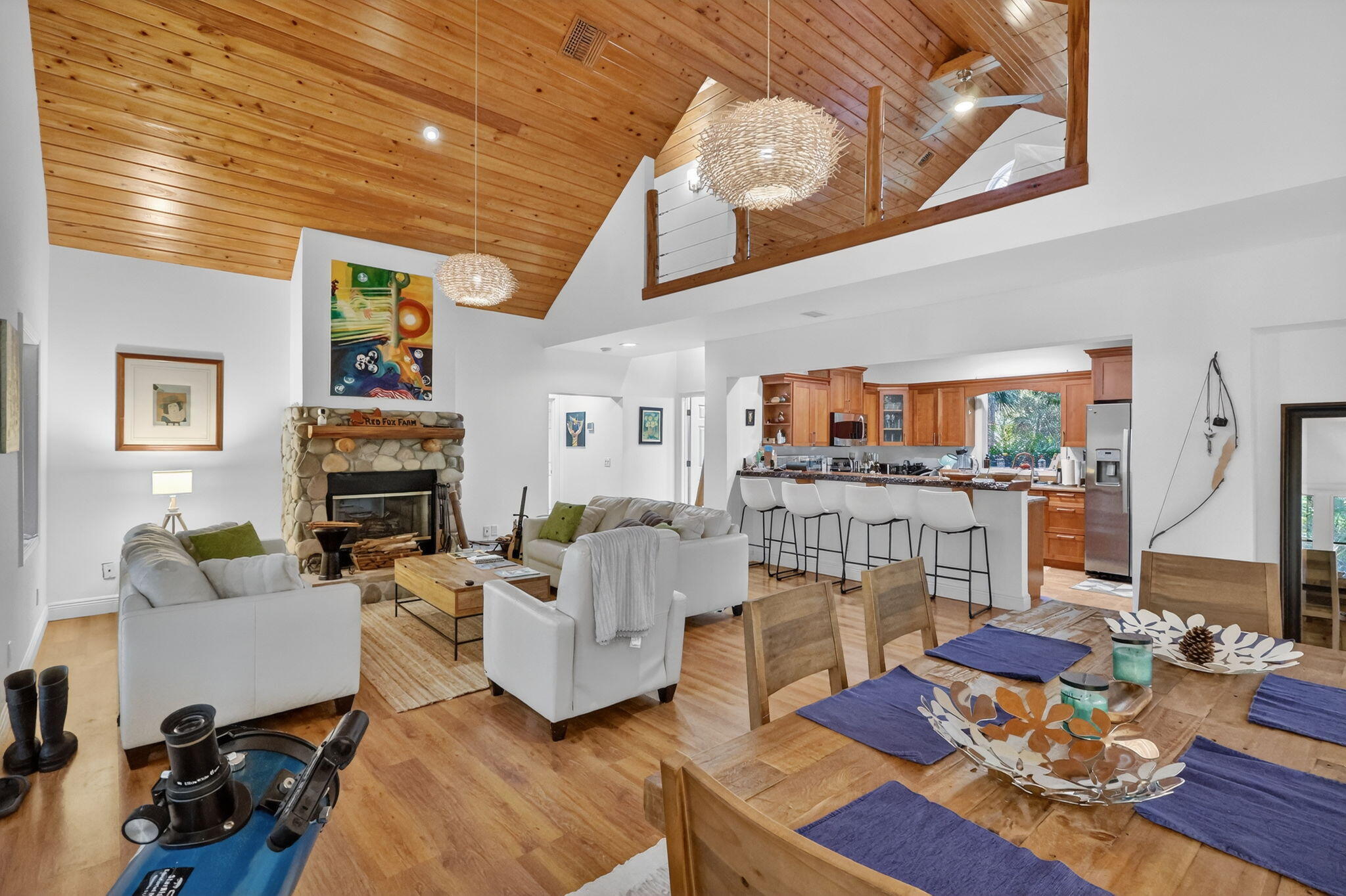 4502 Southwest Wild Turkey Road Okeechobee, FL 34974 - Photo 3 of 33 living room