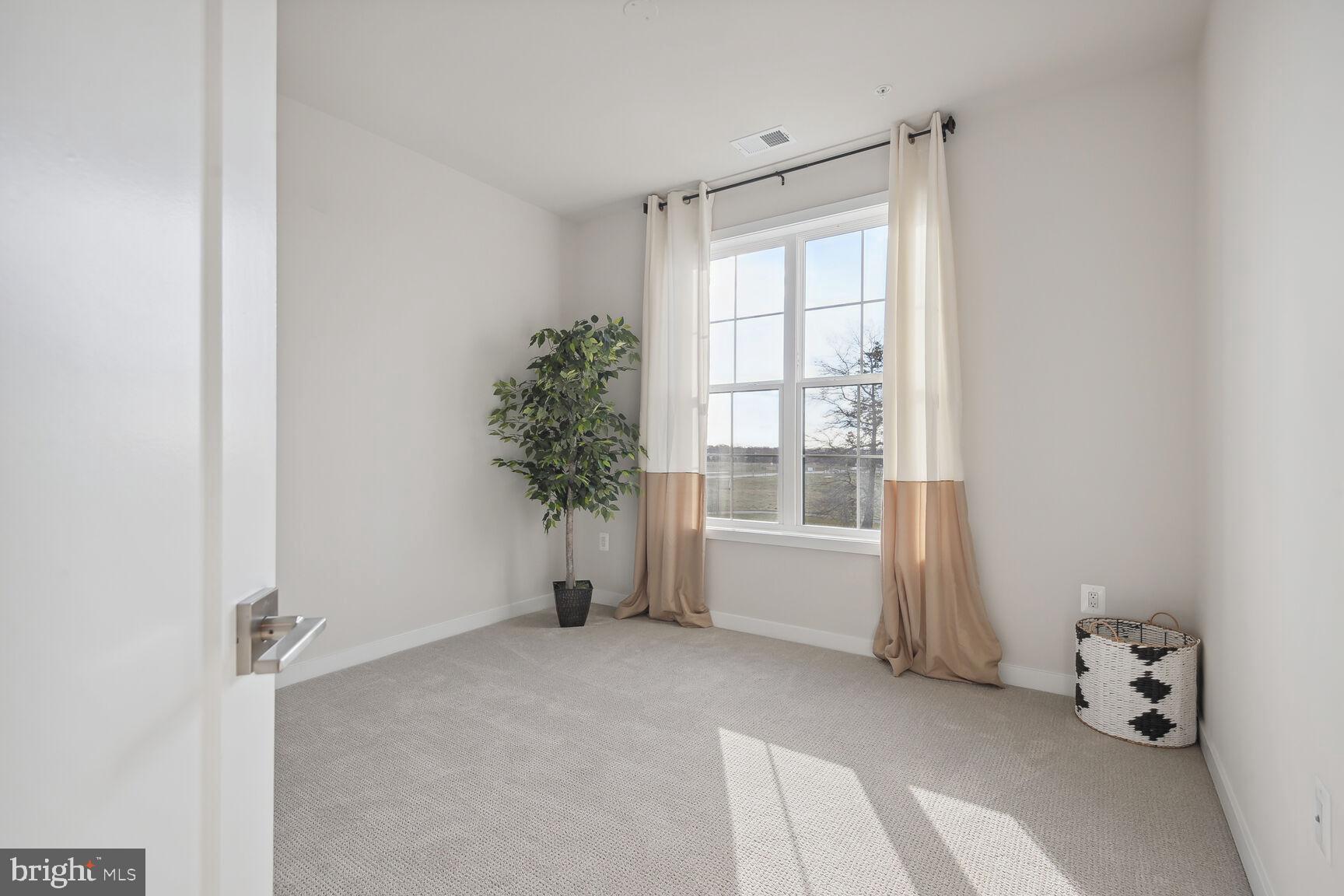 43538 Centergate Drive Ashburn, VA 20148 - Photo 13 of 17 Bedroom 3