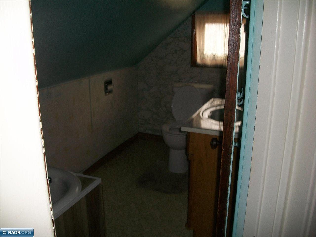 1206 East 14th Street Hibbing, MN 55746 - Photo 8 of 13