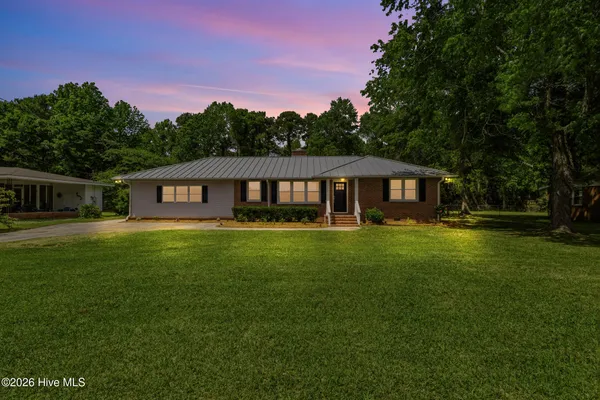 $384,900 | 1719 Old Folkstone Road, Sneads Ferry, NC 28460