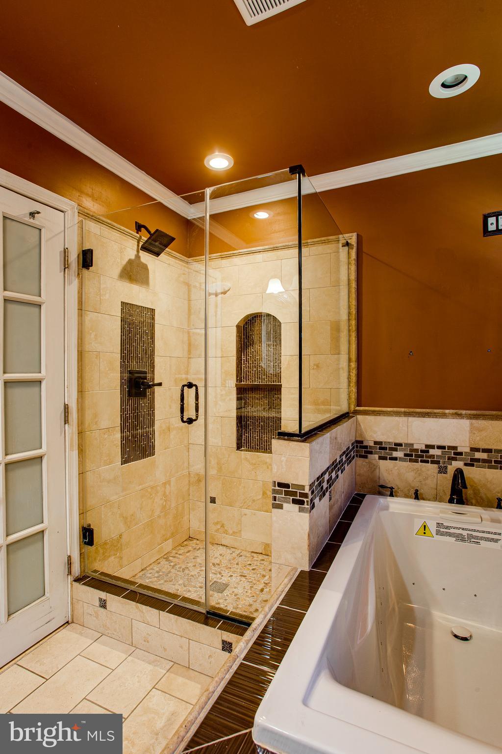 9116 Dale Road Philadelphia, PA 19115 - Photo 16 of 34