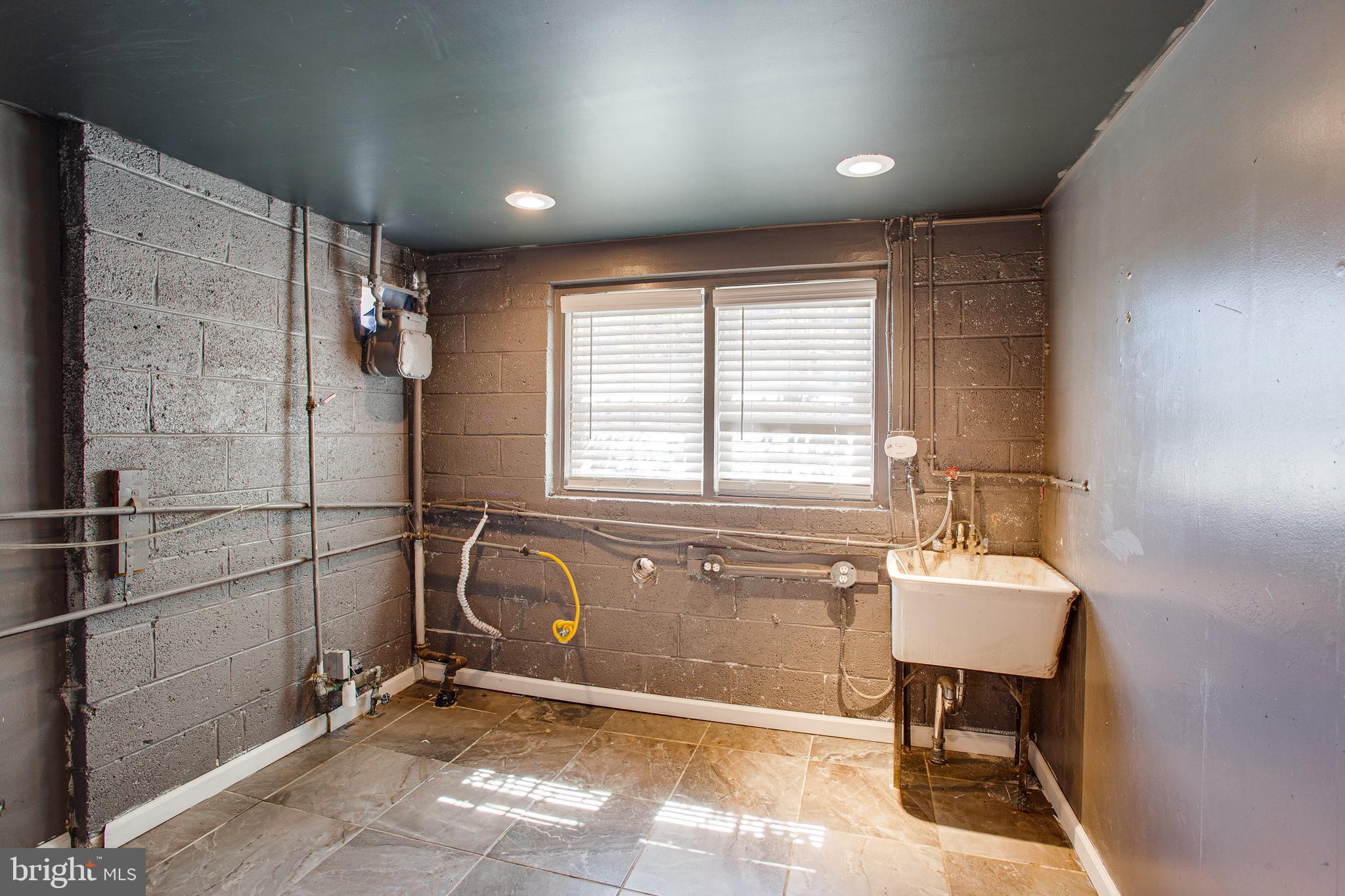 9116 Dale Road Philadelphia, PA 19115 - Photo 22 of 34