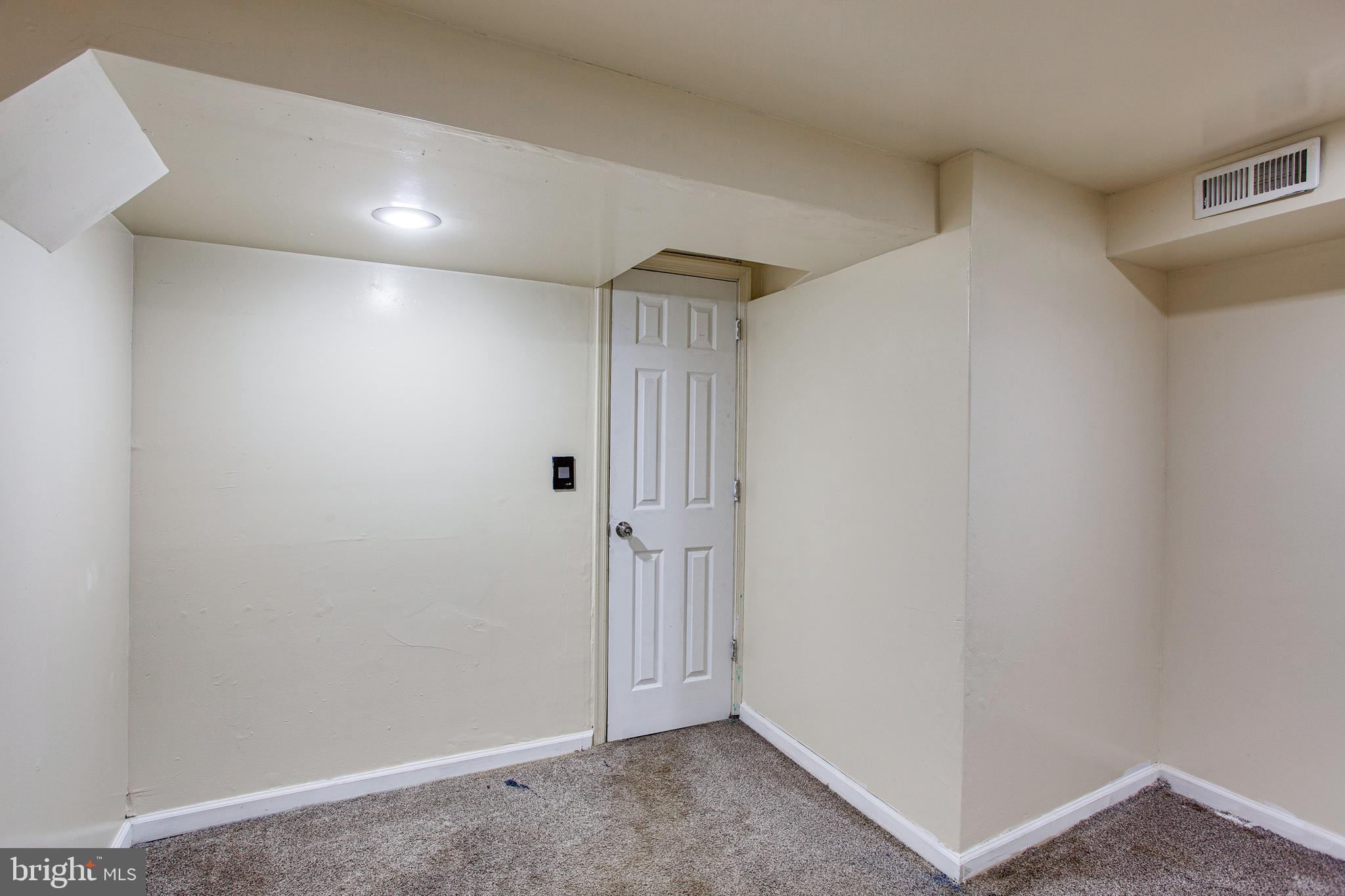 9116 Dale Road Philadelphia, PA 19115 - Photo 28 of 34