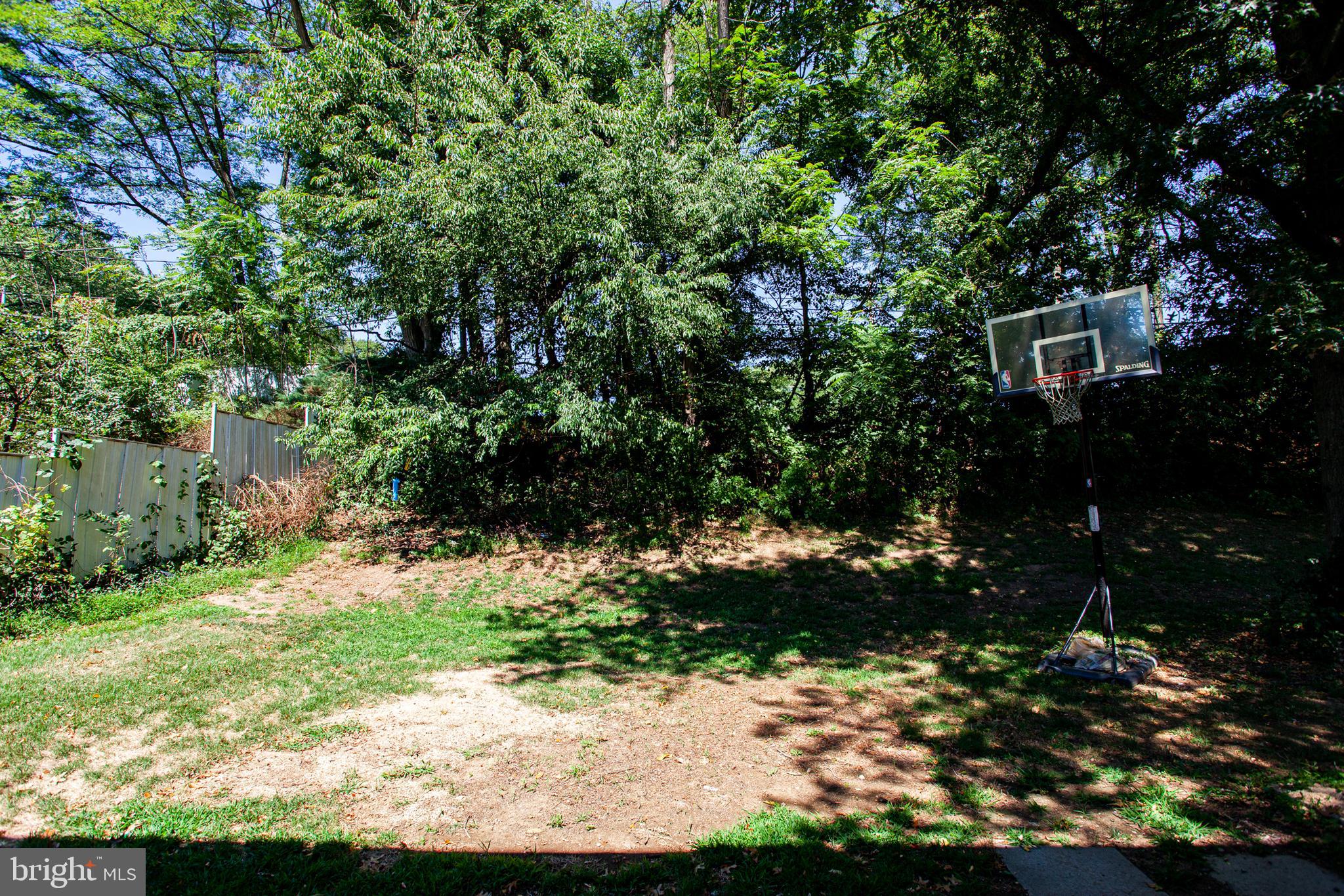 9116 Dale Road Philadelphia, PA 19115 - Photo 31 of 34