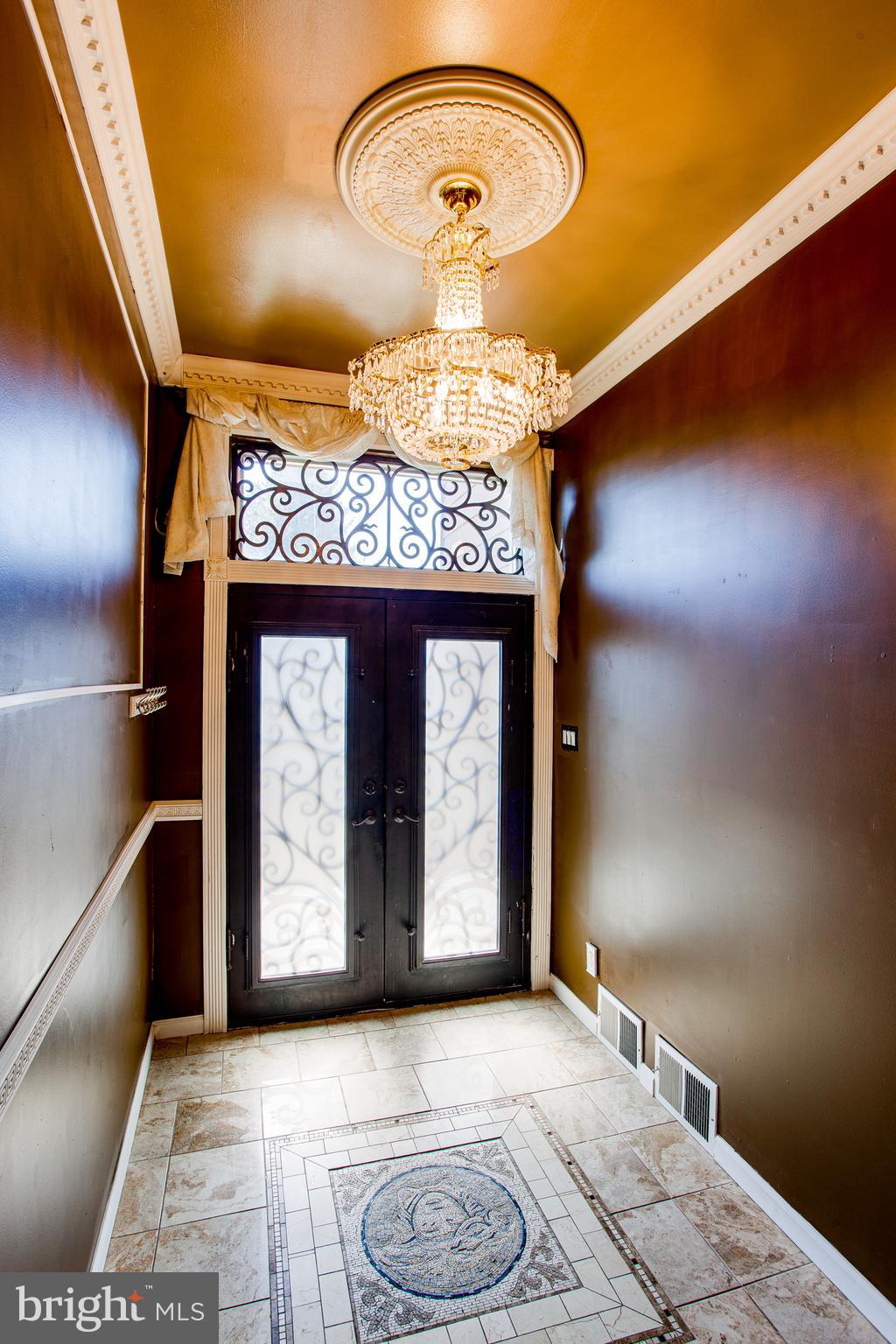 9116 Dale Road Philadelphia, PA 19115 - Photo 6 of 34