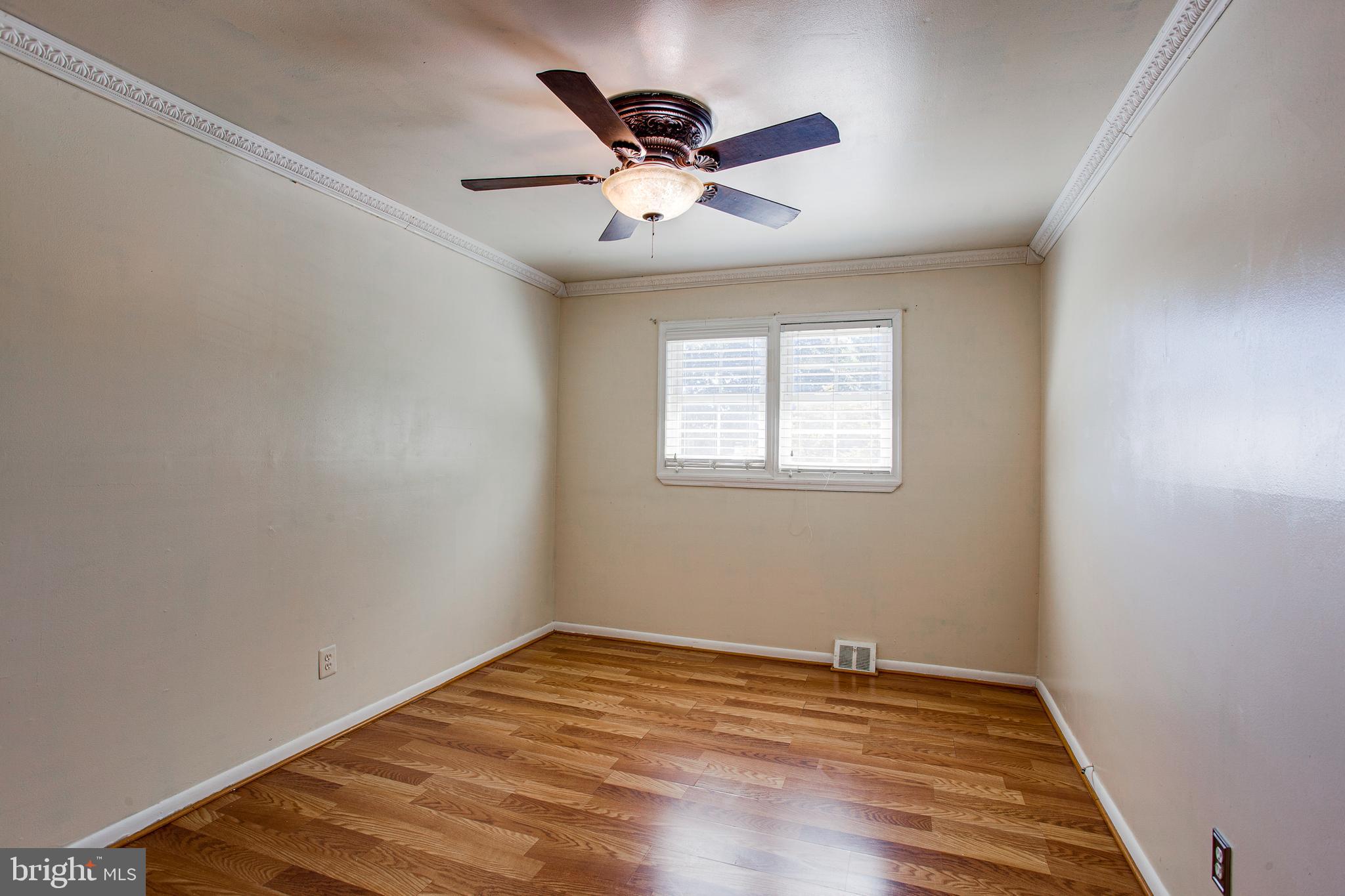 9116 Dale Road Philadelphia, PA 19115 - Photo 10 of 34