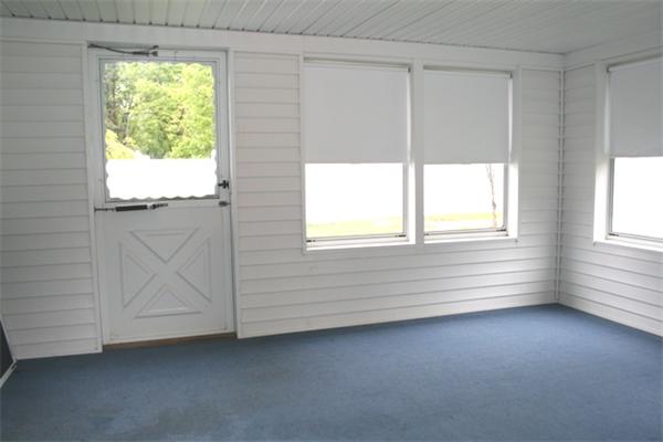 174 Walnut Street Lynnfield, MA 01940 - Photo 5 of 7 Gallery Image 5
