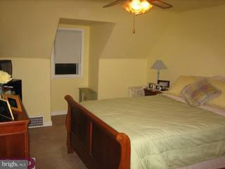 143 Haverford Road Folsom, PA 19033 - Photo 5 of 6 Gallery Image 5