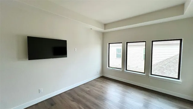 $2,995 | 261 Coyote Crk Way, Kyle, TX 78640