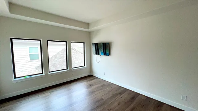 $2,995 | 261 Coyote Crk Way, Kyle, TX 78640