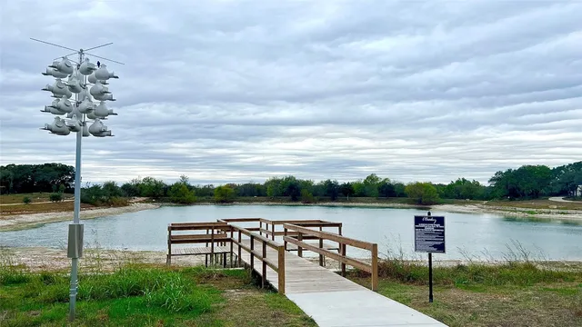 $2,995 | 261 Coyote Crk Way, Kyle, TX 78640