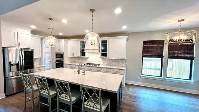 $2,995 | 261 Coyote Crk Way, Kyle, TX 78640