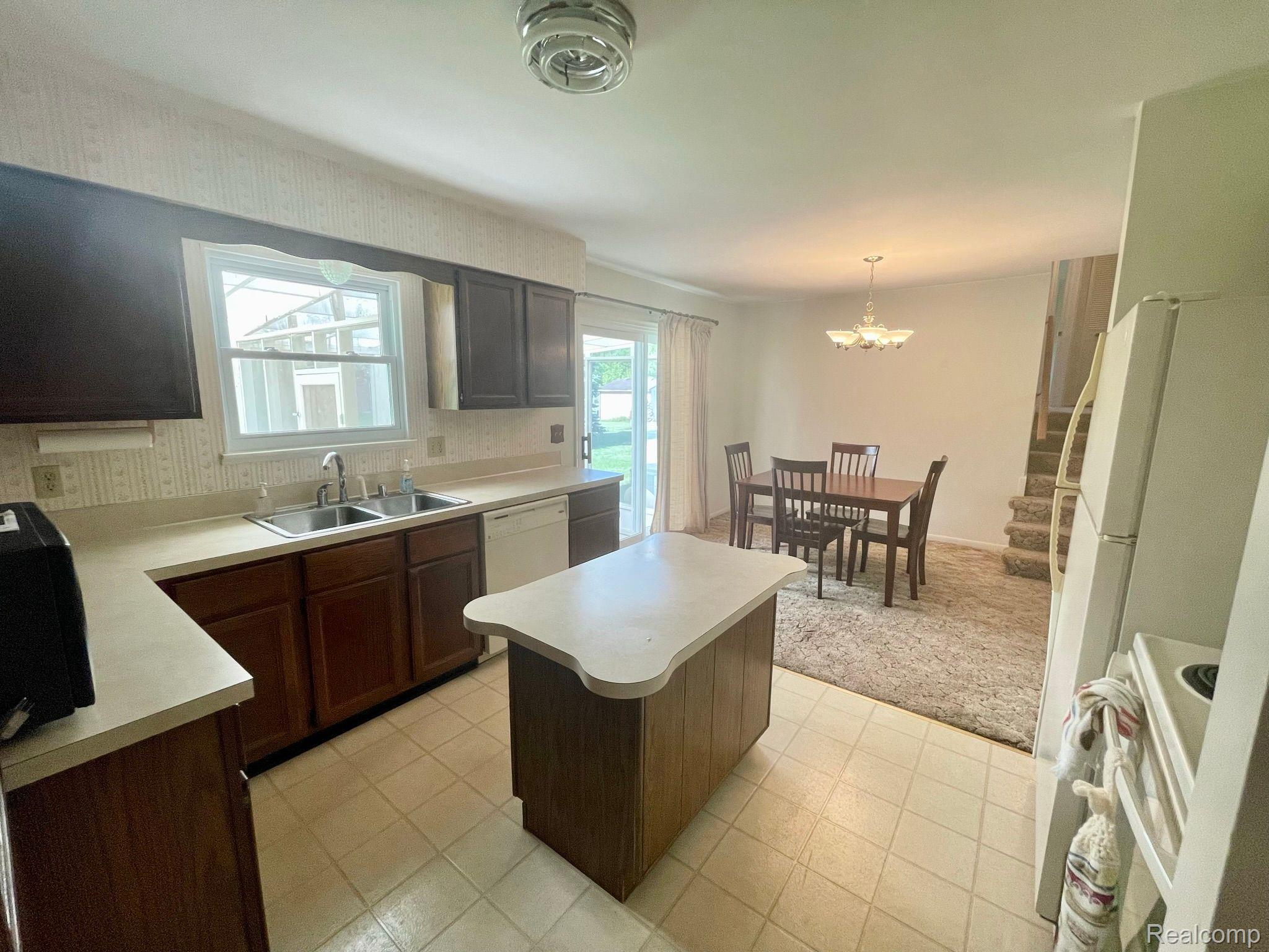 2044 Reid Road Flint, MI 48507 - Photo 25 of 51 Gallery Image 25
