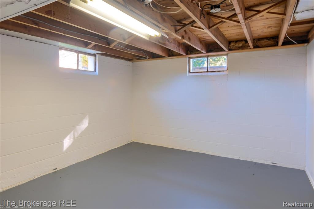 5400 North Center Road Flint, MI 48506 - Photo 42 of 44