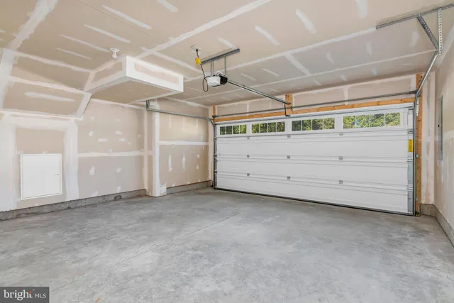 $2,850 | 2110 Winterberry Lane, Cambridge, MD 21613