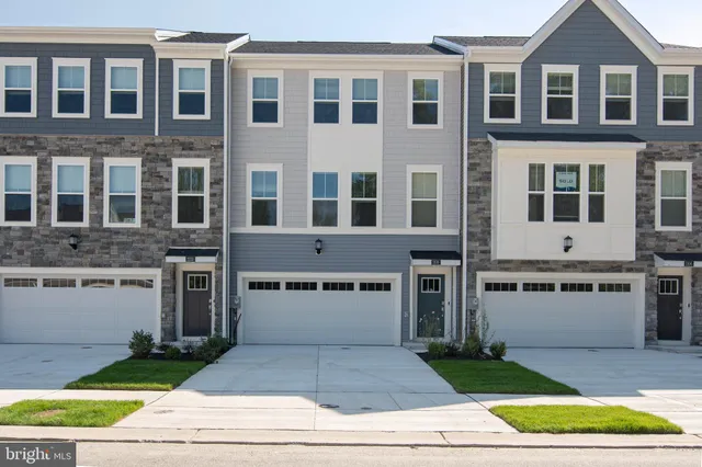 $2,850 | 2110 Winterberry Lane, Unit A, Cambridge, MD 21613