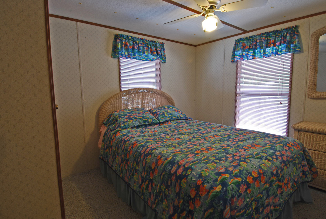 23 Swallow Road Key Largo, FL 33037 - Photo 16 of 24 Guest Bedroom 1