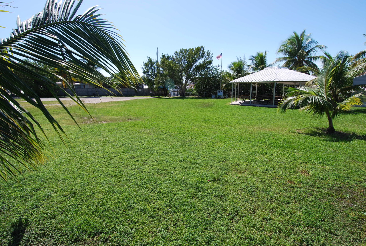 23 Swallow Road Key Largo, FL 33037 - Photo 18 of 24 DSC_0167