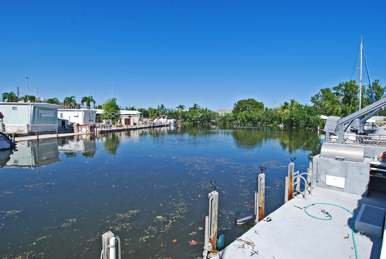 23 Swallow Road Key Largo, FL 33037 - Photo 20 of 24 Fixed 10292012