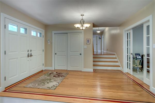 61 Leicester Road Marblehead, MA 01945 - Photo 3 of 29