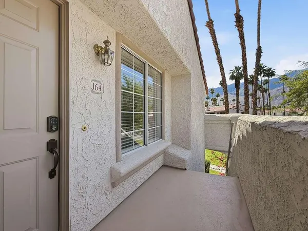 $325,000 | 500 South Farrell Drive, Unit J64, Palm Springs, CA 92264