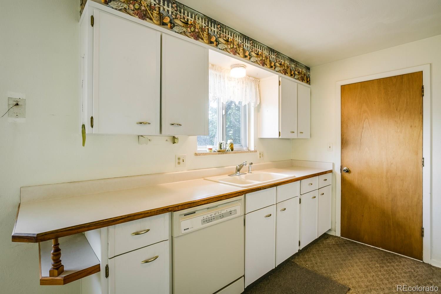 8758 Niwot Road Niwot, CO 80503 - Photo 7 of 25 Gallery Image 7
