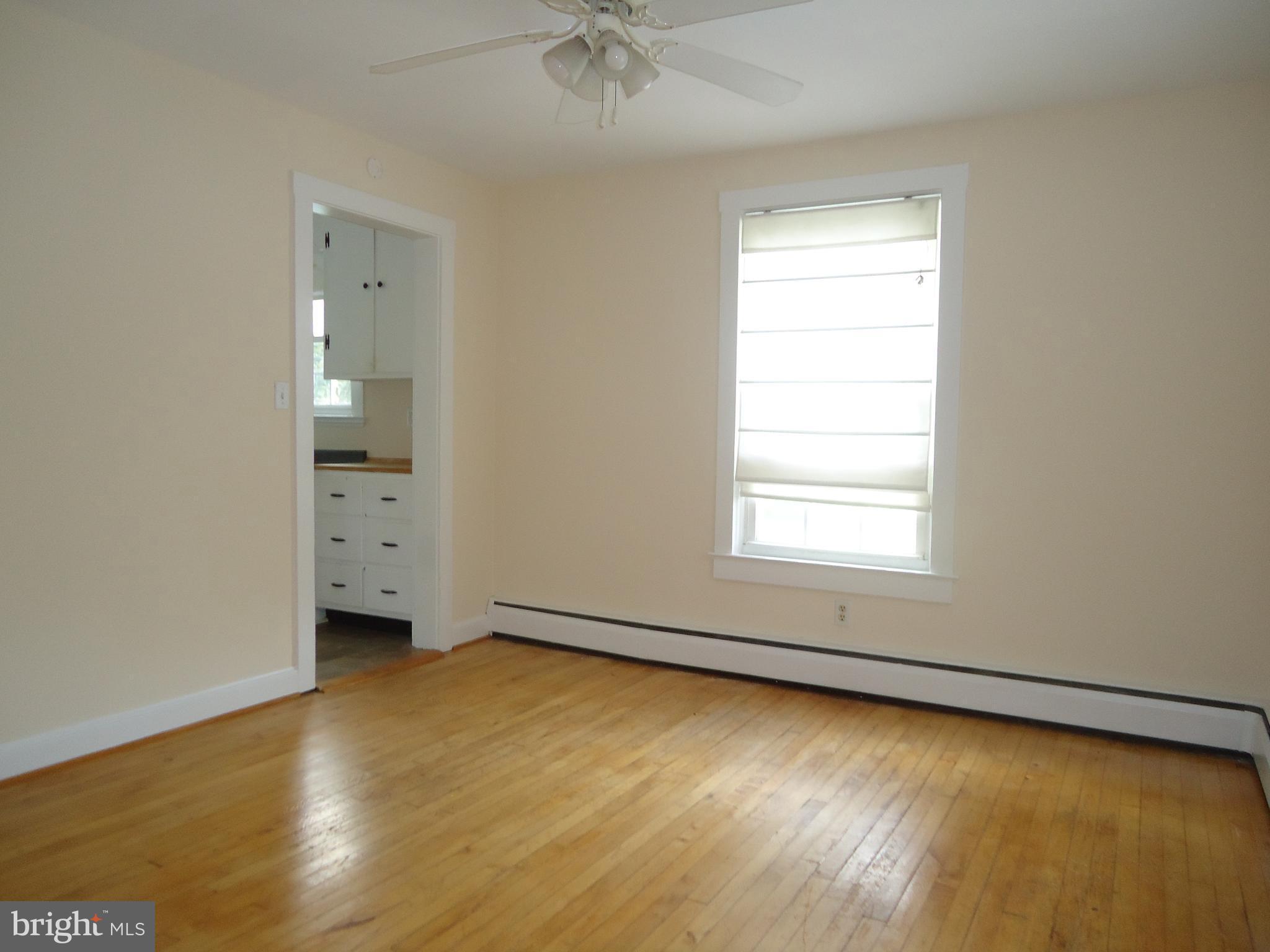11812 Prices Distillery Road Damascus, MD 20872 - Photo 8 of 22 Dining Room